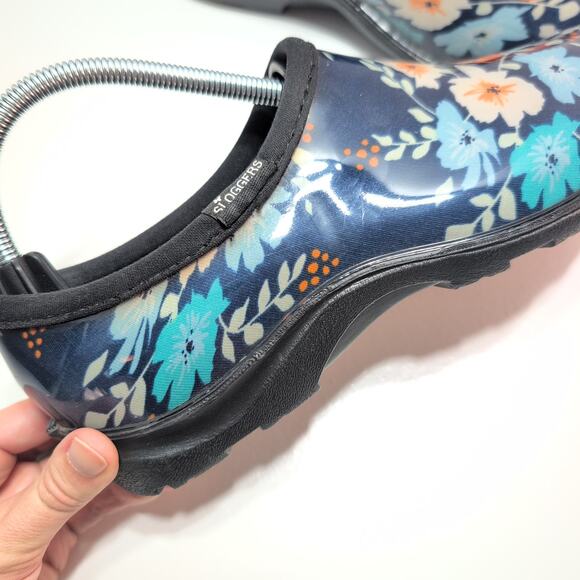 SLOGGERS Waterproof Gardening Clogs Women's 9 Made In USA Floral Fun Blue - Picture 2 of 7